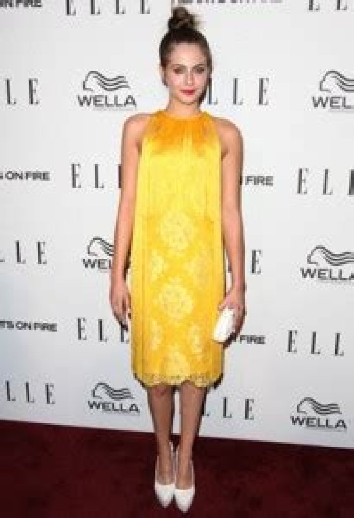 Willa Holland Height, Weight, Measurements, Bra Size, Shoe Size