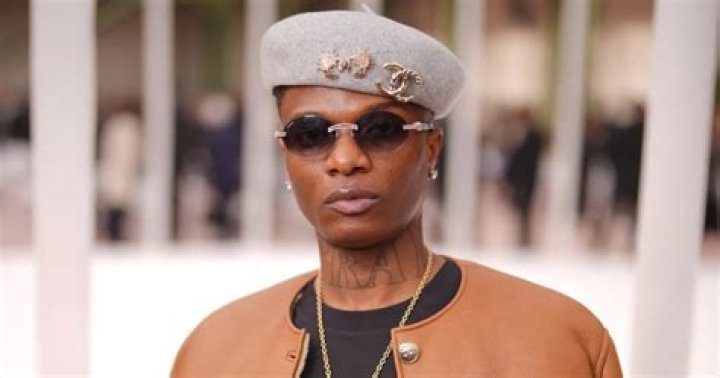 Wizkid Height, Weight, Body Measurements, Shoe Size